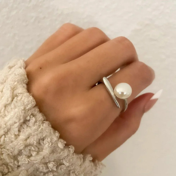 925 Sterling Silver Pearl Ring Bar Ring Minimalist Dainty Ring Pearl Accent Ring - Picture 3 of 8